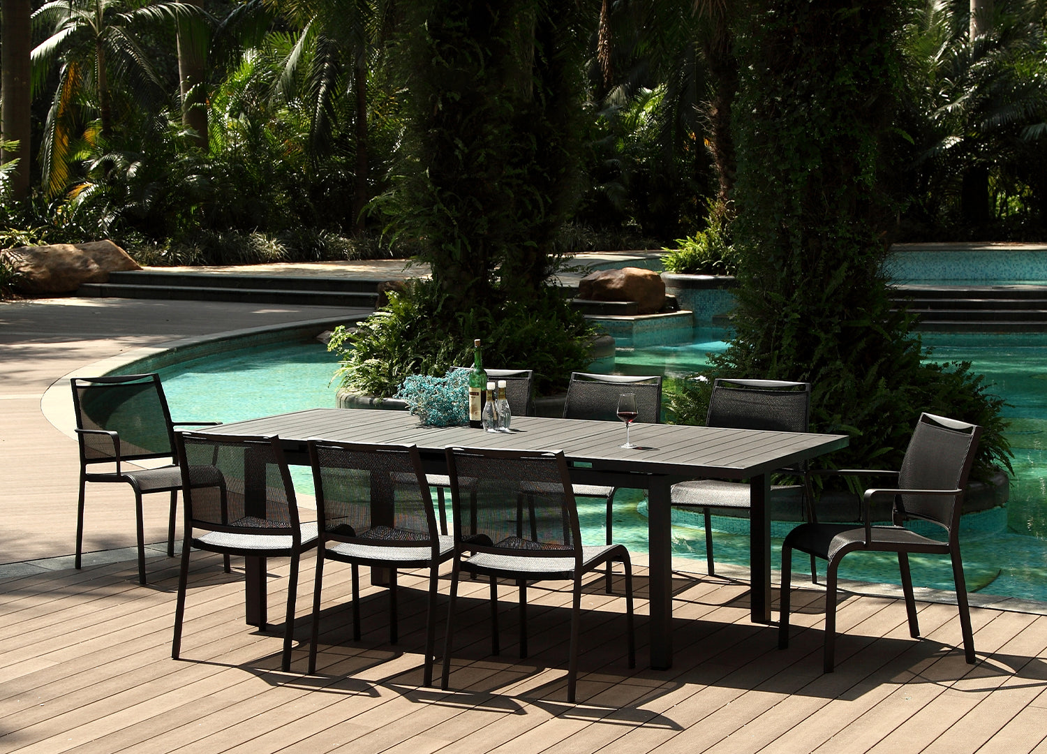 Alum Outdoor Extendable Dining Table