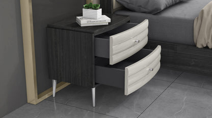 Pino Nightstand