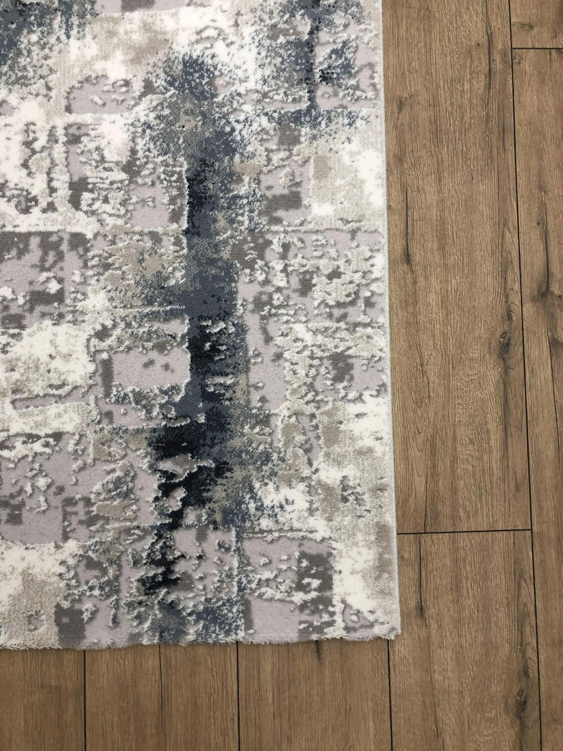 Enya Area Rug