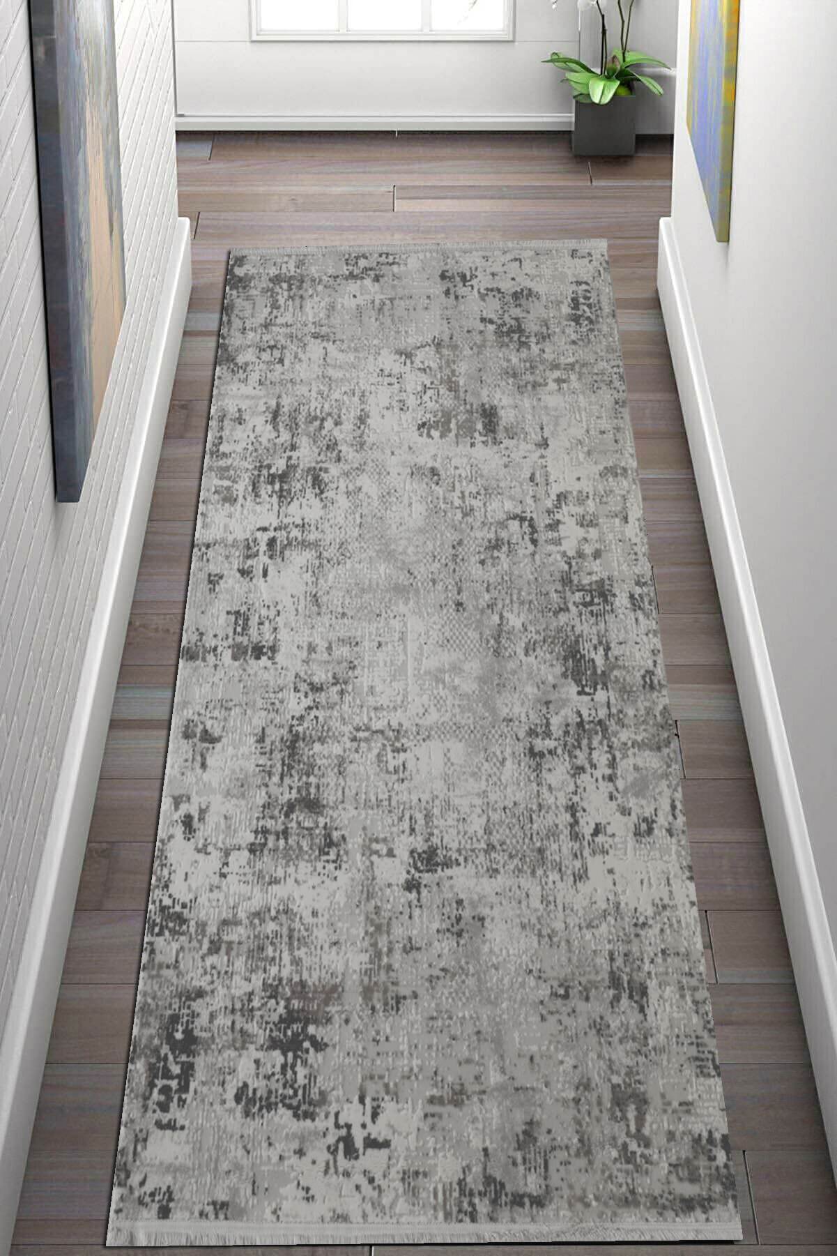 Evita Area Rug