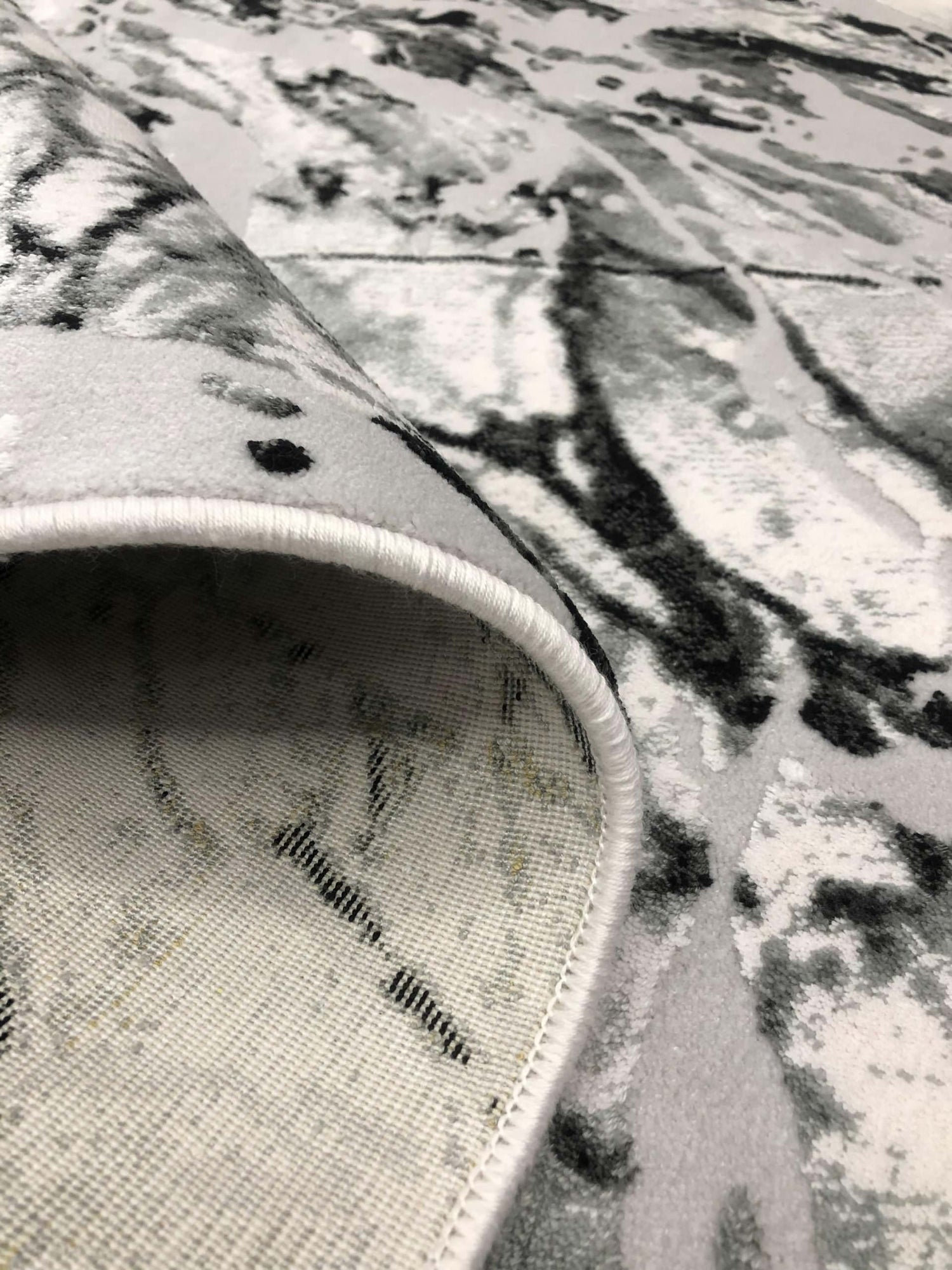 Magda Rug