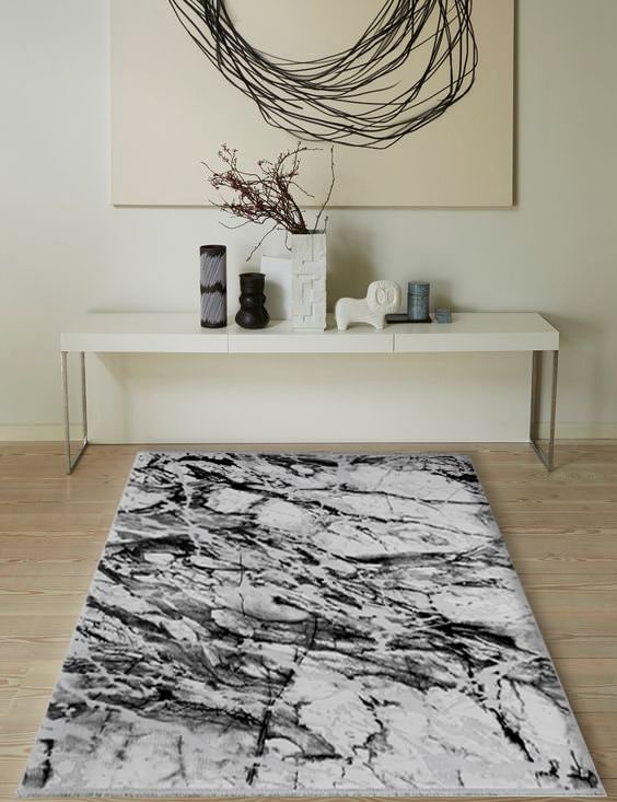 Magda Area Rug